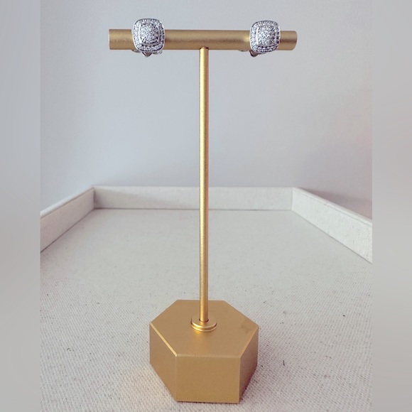 AUTHENTIC DAVID YURMAN “Petite Albion” Pave Diamond Studs. Excellent condition. - Picture 3 of 6